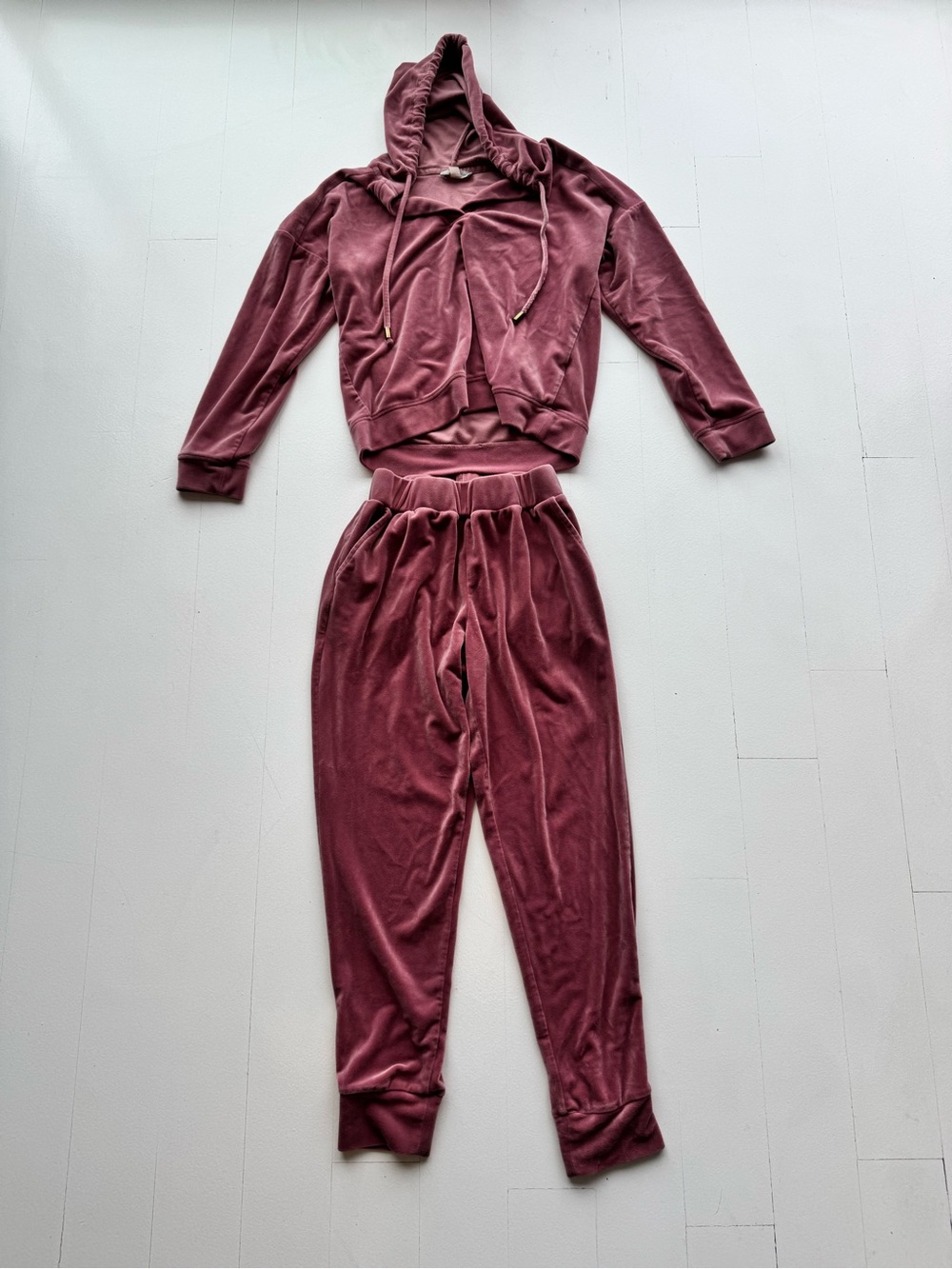 Cable & Gauge Mauve Velour Hoodie and Jogger Set